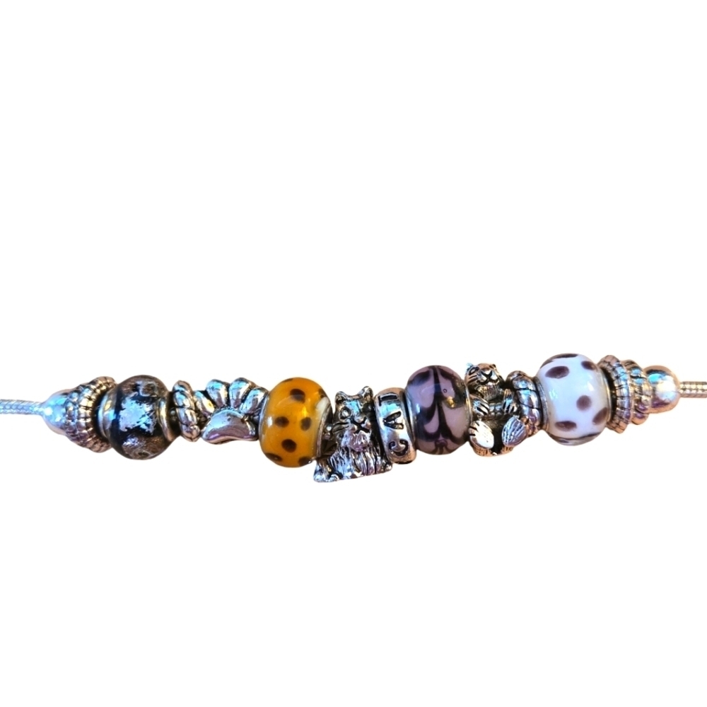 Cat Lover Silvertone 8" Charm Bracelet 4 Murano Beads Silver Cats and Spacers